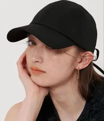 유나이티드 애로우즈 캡 리본