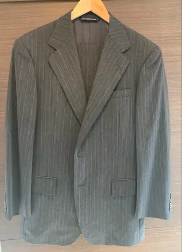 그레이 스트라이프 비즈니스 정장
