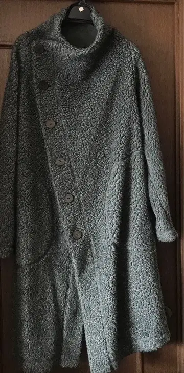 요건 레일 코트