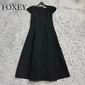 컨디션 최상 '22년 폭시 Eliza 드레스 도트 자카드 원피스 38