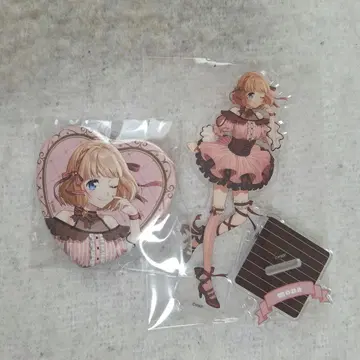 mona 훼미리마트 아크릴 스탠드 캔뱃지