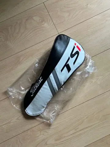 시착만 한 상품 타이틀리스트 TSi 시리즈 드라이버 1W용 골프헤드커버