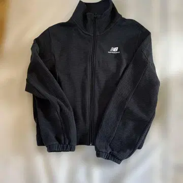 new balance 블랙 자켓 M 저지