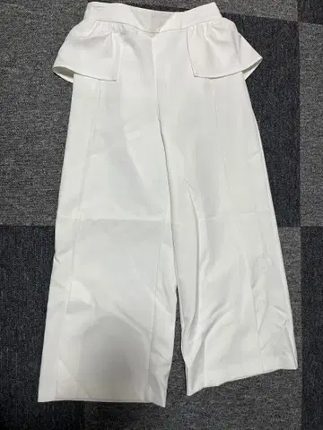(약 50% OFF) PalinkA 화이트 팬츠