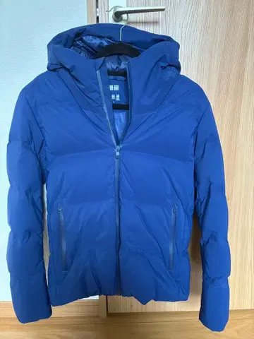 UNIQLO 네이비 후드 부착 다운 자켓