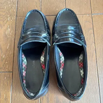 HARUTA 블랙 로퍼 여성용