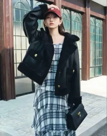 snidel [ WEB 한정판/보아 컬렉션 ] 골드 버튼 바리에 자켓