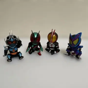 기다림 가면라이더 피규어