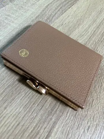 황궁 지갑 인기 브라운 가죽 접이식 지갑 소가죽 미사용 새상품