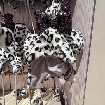 디즈니 레오파드 무늬 팬캡 화이트