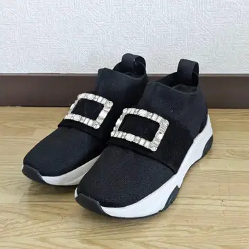 새상품급 ] +diana 다이애나 스니커즈 비쥬 버클 블랙 발수