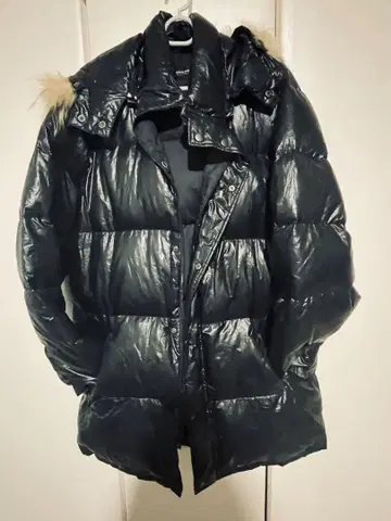 블랙 다운 자켓 퍼 포함 Shumel