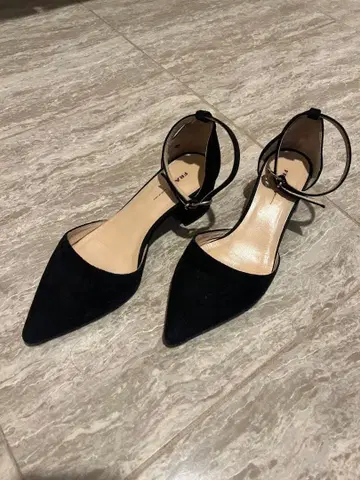 FRAU 스웨이드 펌프스