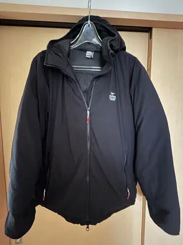 CHUMS 블랙 다운 자켓 XL