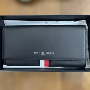 새상품 TOMMY HILFIGER 블랙 장지갑