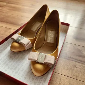 페라가모 펌프스 23cm