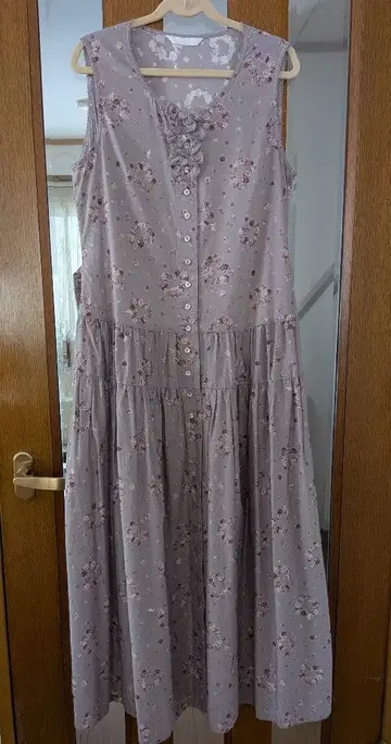 꽃무늬 슬리브리스 원피스 연한 와인색