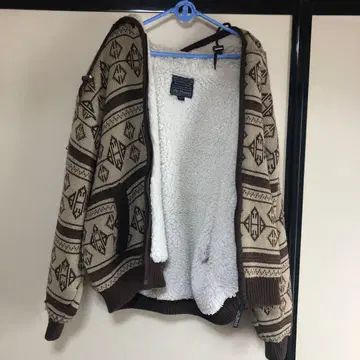 Cubic-Measure 기하학 패턴 자켓 L