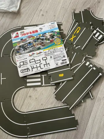 토미카 이어지는 도로