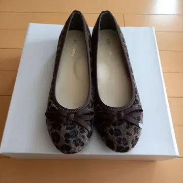 velikoko 플랫 펌프스