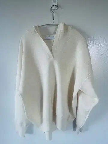 매장 한정 noble 접결 턱 편직 후드 풀오버