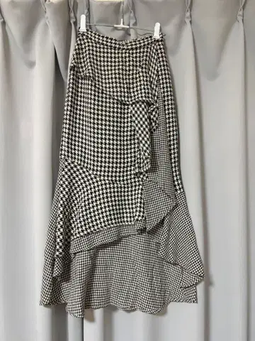 캐스케이드 머메이드 스커트