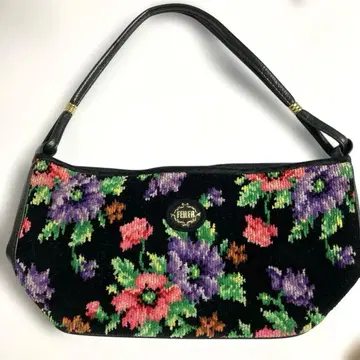 새상품급 FEILER 꽃무늬 자수 핸드백 배송비 포함