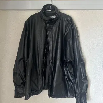 블랙 가죽 자켓 단추식