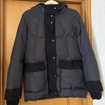 SLY 후드 부착 다운 자켓 블랙