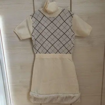 미사용 새상품 Darich 니트 미니 기장 원피스