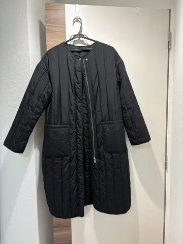 지유 GU 히트 패디드 코트 M