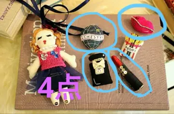 새상품 체스티 몬마누칸 콜라보 브로치