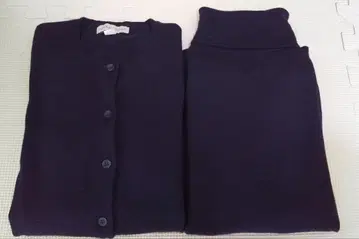 HUMAN WOMAN 니트 앙상블 가디건 네이비 계열