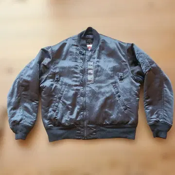 BEAMS PLUS 밀리터리 플라이트 자켓 코마츠마테레