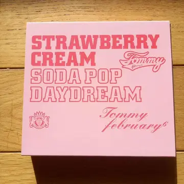 Strawberry Cream Soda Pop 'Daydream'