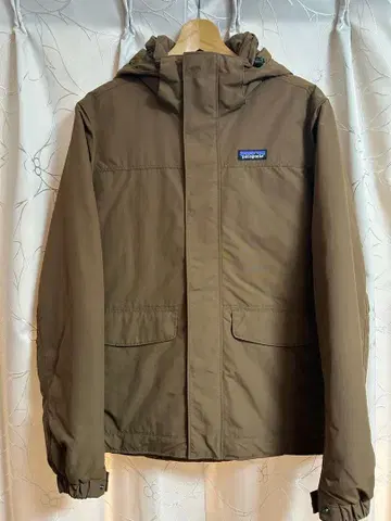 컨디션 최상 파타고니아 이스마스 자켓 마운틴 후드티 브라운 S