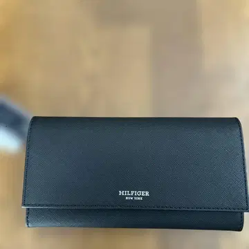 새상품 HILFIGER 블랙 장지갑