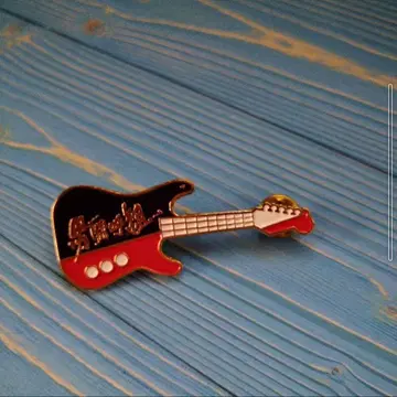 남투호조 기타형 핀 배지