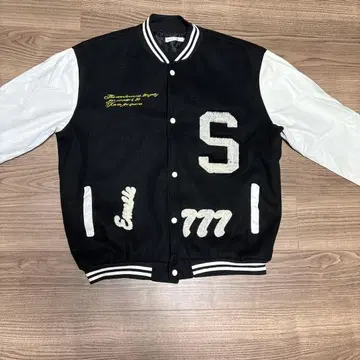 자수 바시티 자켓 블랙/화이트