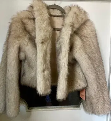 eimy istoire 후드 부착 라이트 베이지 숏 자켓 미사용 새상품