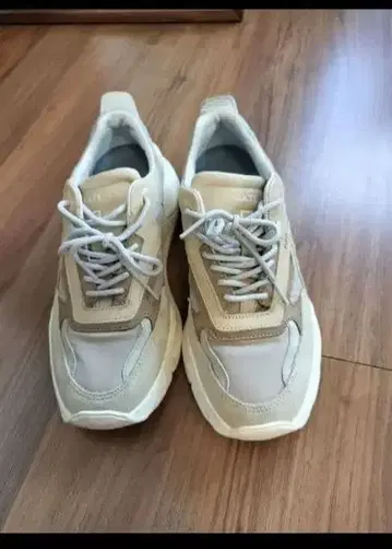 D.A.T.E. FUGA 7호 24.5cm beige