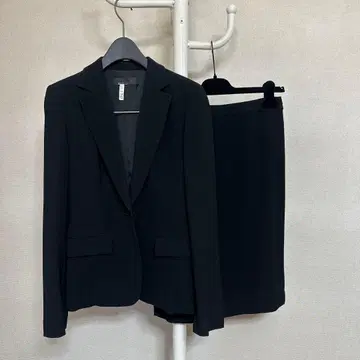 새상품급 ICB 블랙 스커트 수트