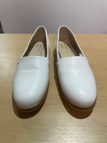 MARGARET HOWELL idea 화이트 로퍼 23cm