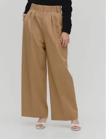 [ 새상품 미사용 ] shirocon 코튼 더블 턱 와이드 팬츠 36