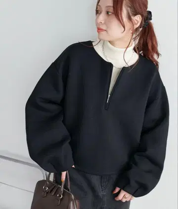 DISCOAT 종이상자 하프 지퍼 풀오버 블랙