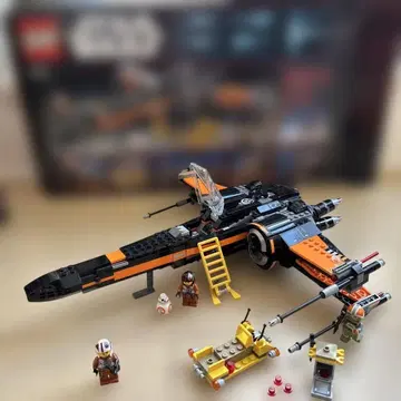 LEGO STAR WARS 75102