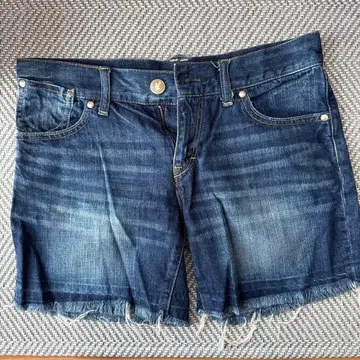 데님 숏팬츠 다크 블루 프린지 밑단