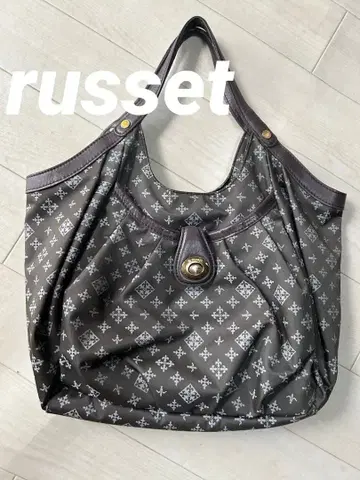 Russet 토트백