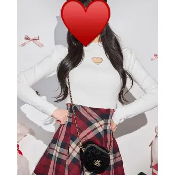 미셸 마카롱 하트컷 니트탑