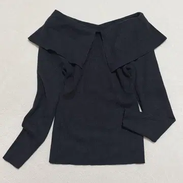 세존드파피용 리브 상의 빅 칼라 오프숄더 Y2K M